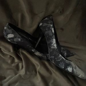 Nine West size 10 multi colored purple, grey, silver